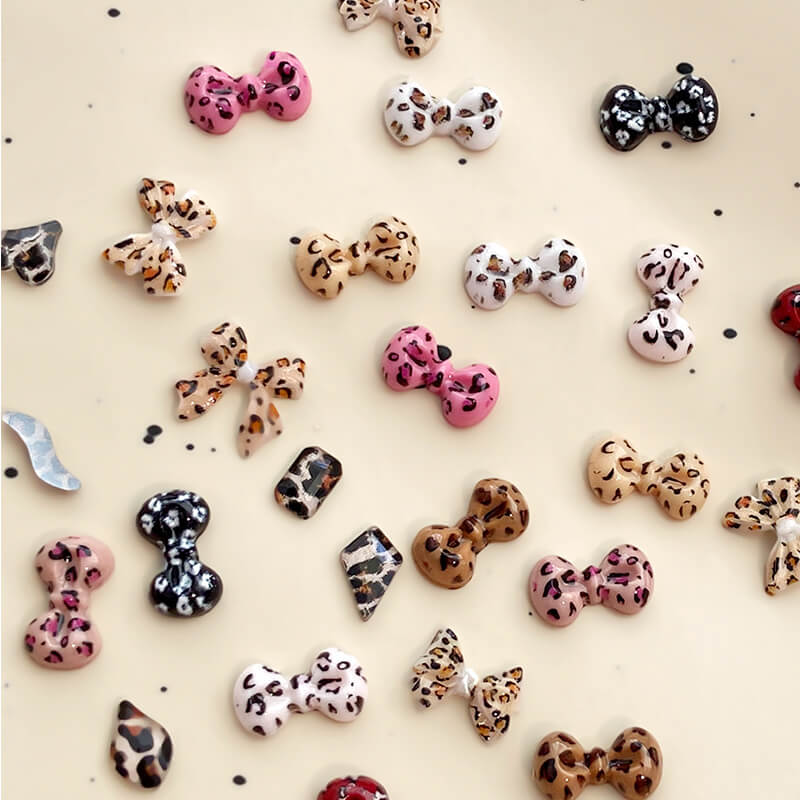 3d-leopard-print-bow-nail-charms-set-show