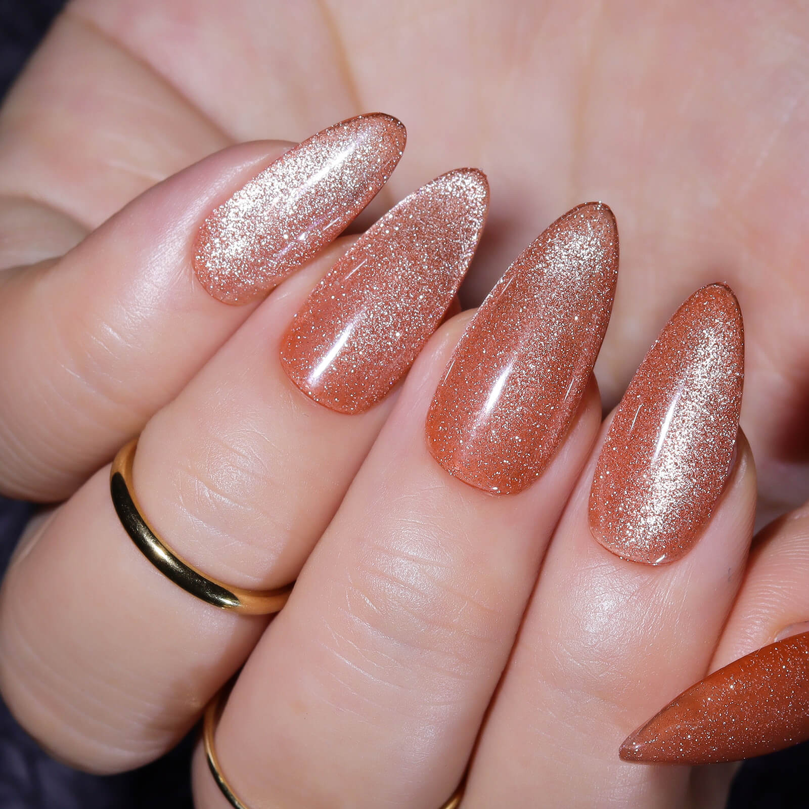 Amber-Cat-Eye-AC04-show