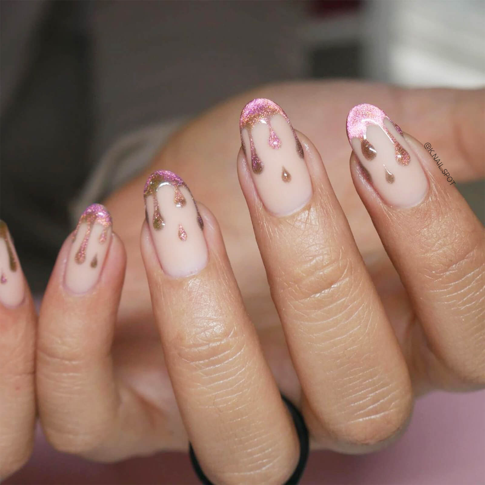 Aurora-cat-eye-magnetic-gel-polish-CE02-Shining-nail-design