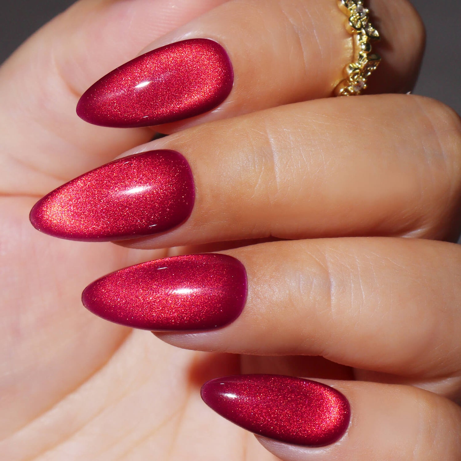 Hema-Free-Prism-Glow-Cat-Eye-Gel-PG01