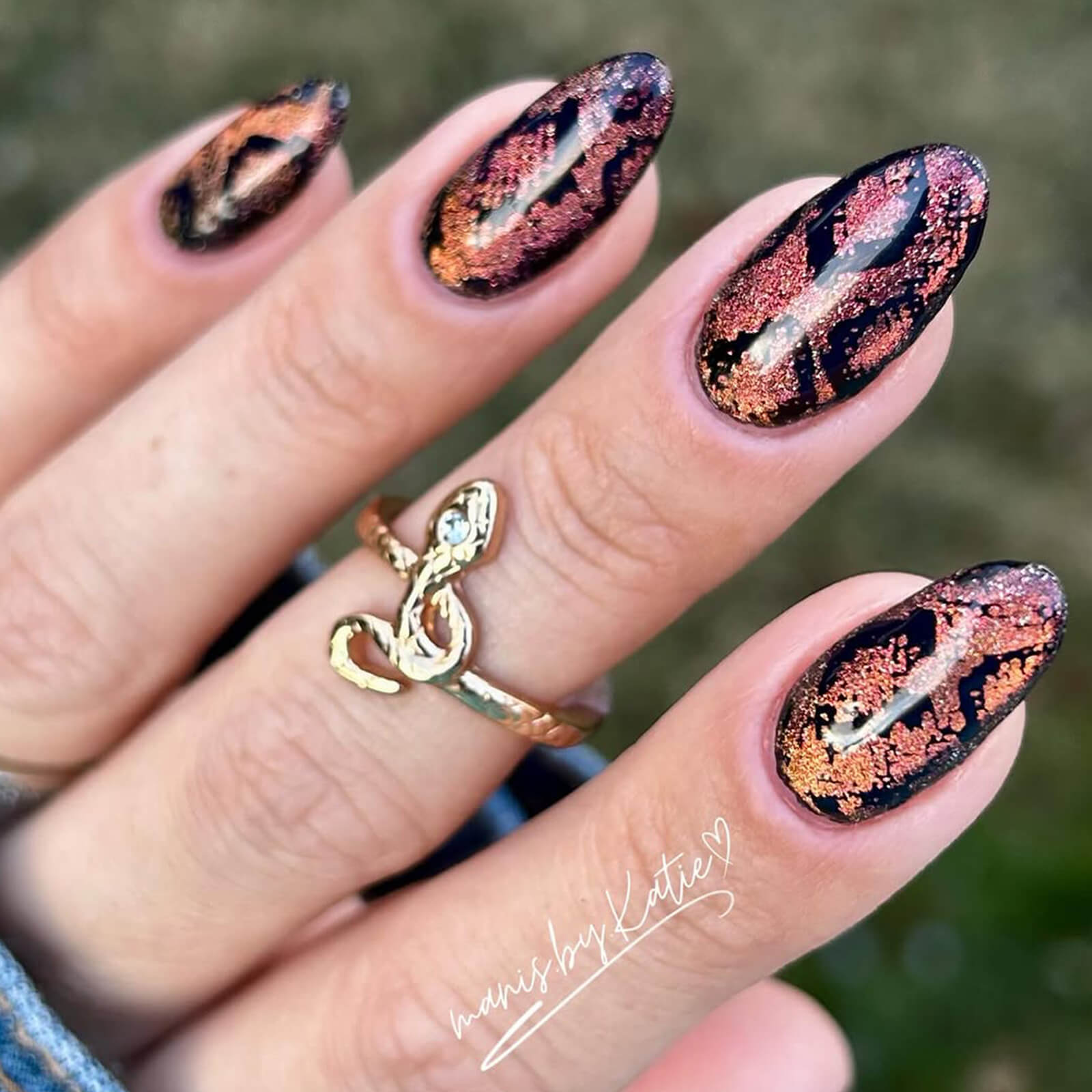 Neon-Cat-Eye-Gel-NC02-customer-show