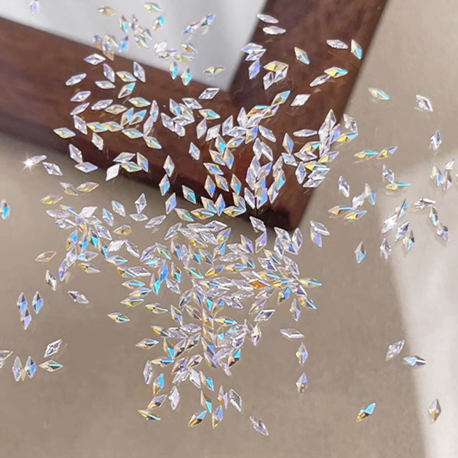 diy-snowflake-rhinestone-set-show