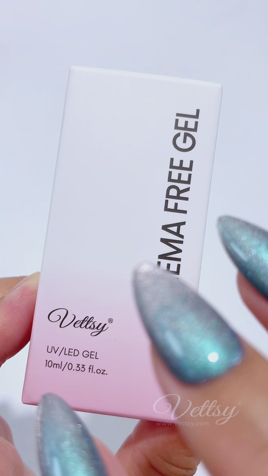 Hema-Free-Unicorn-Cat-Eye-Gel-Polish-UC06