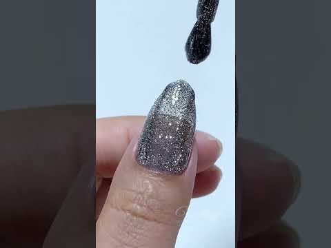 Hema-Free-Reflective-Glitter-Gel-RG02- Swatch