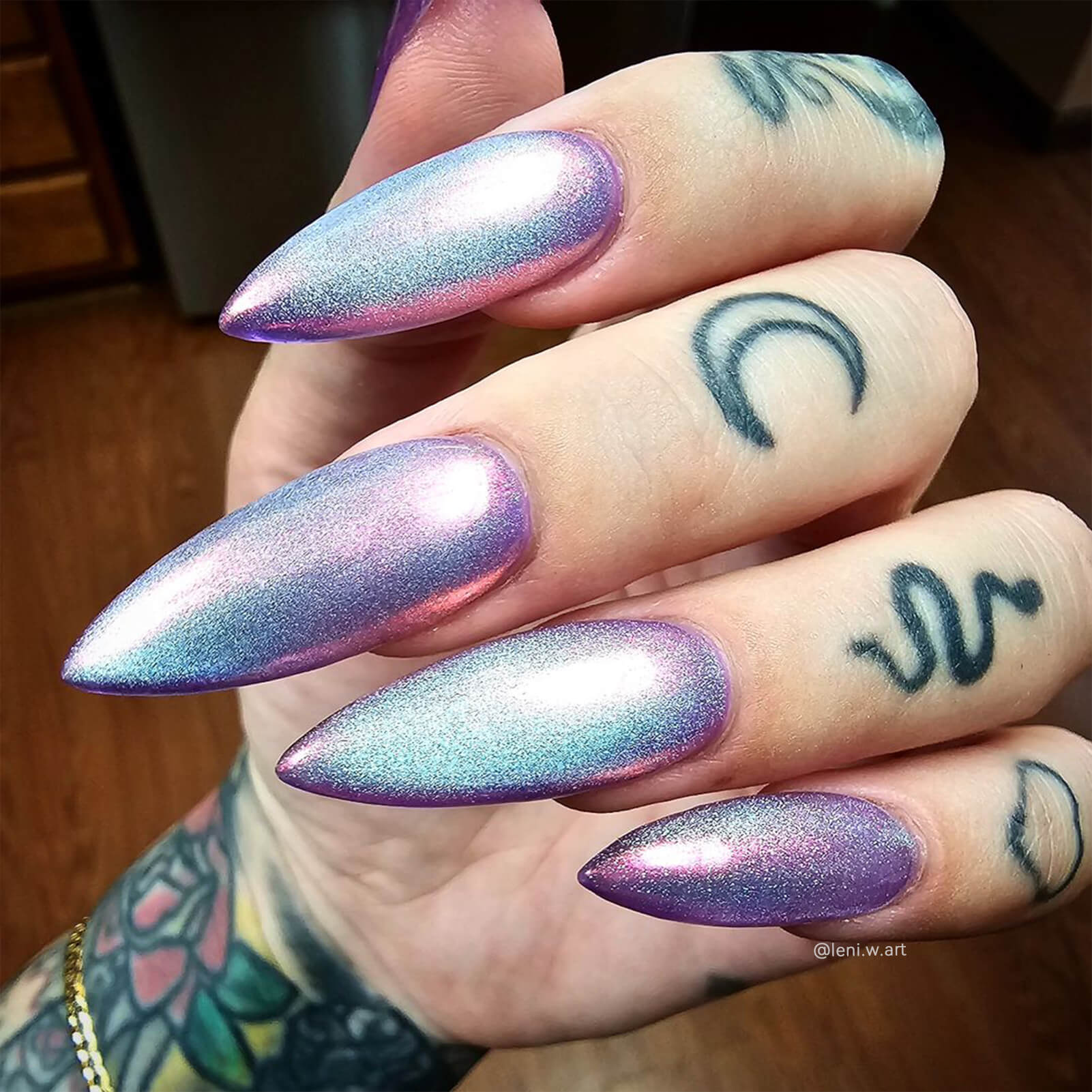 purple-cat-eye-nails-may-top-look-set-nail-design