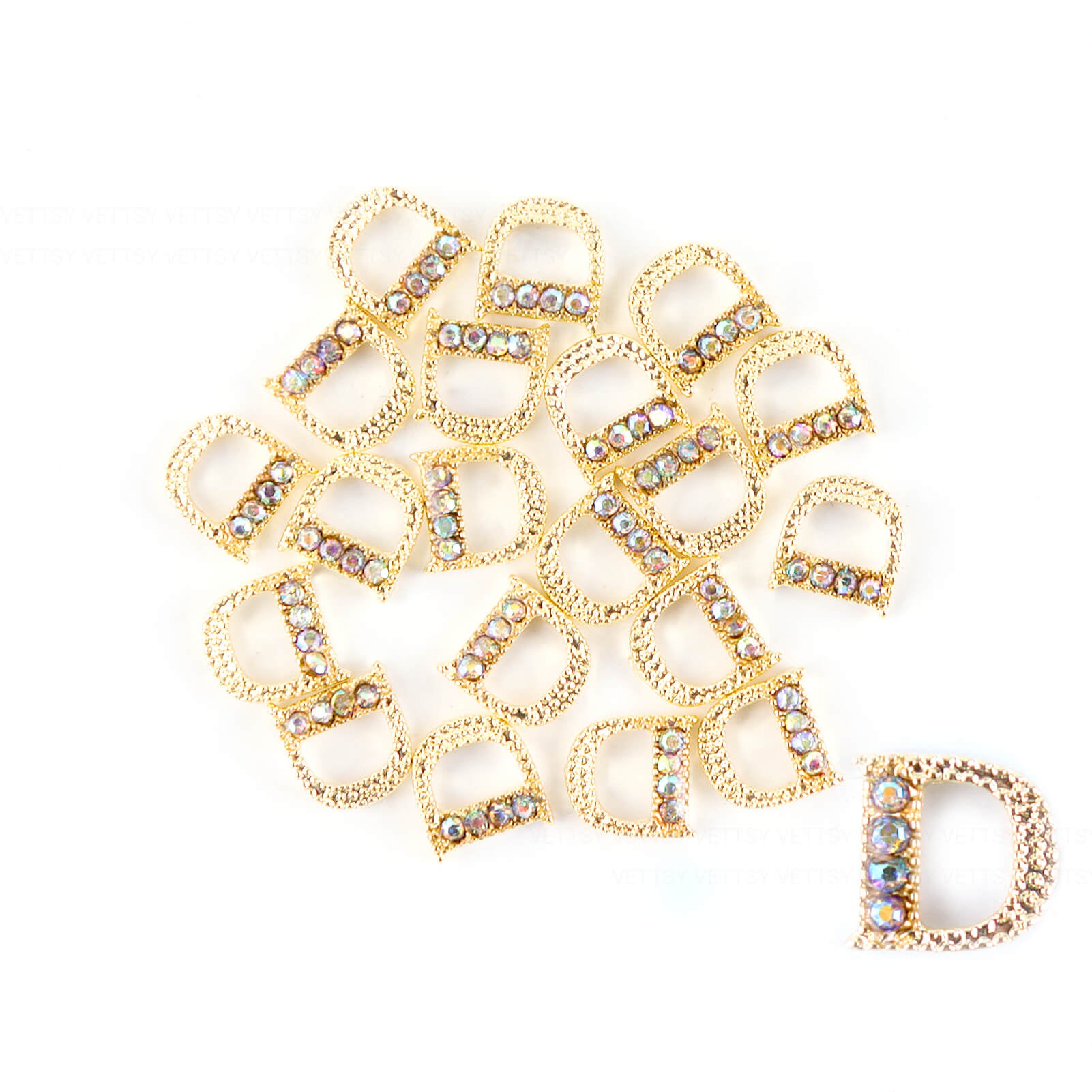 zircon-charm-d-01