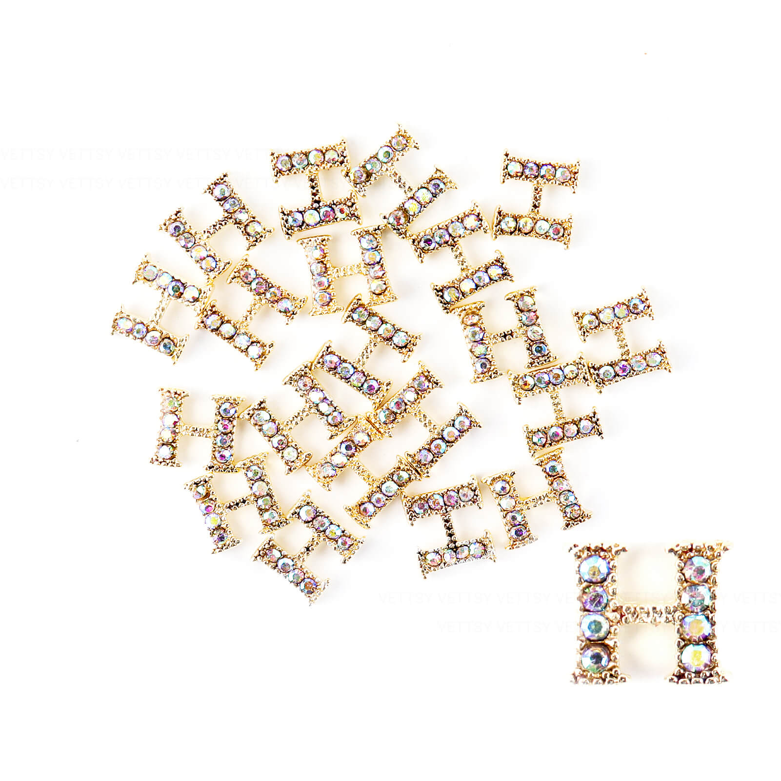 zircon-charm-h-01