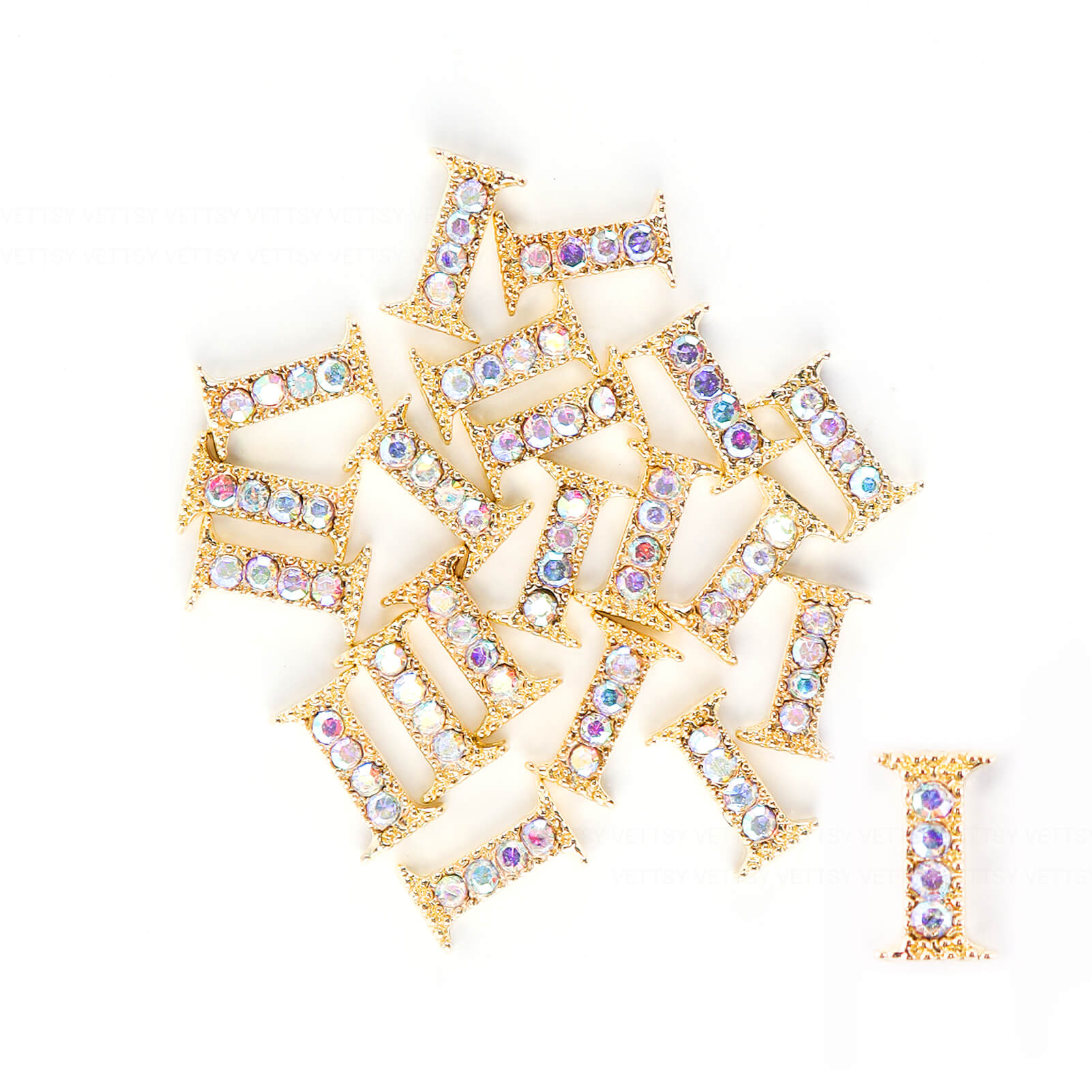 zircon-charm-i-01