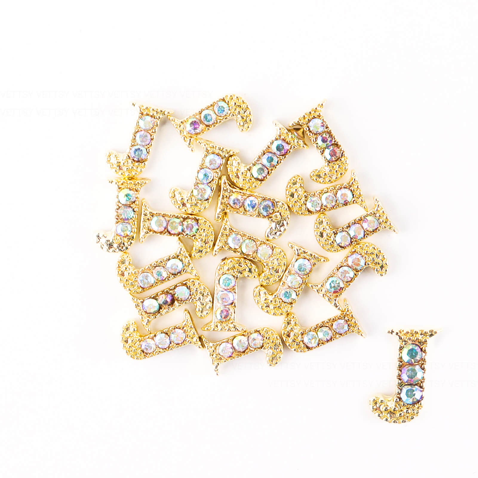 zircon-charm-j-01