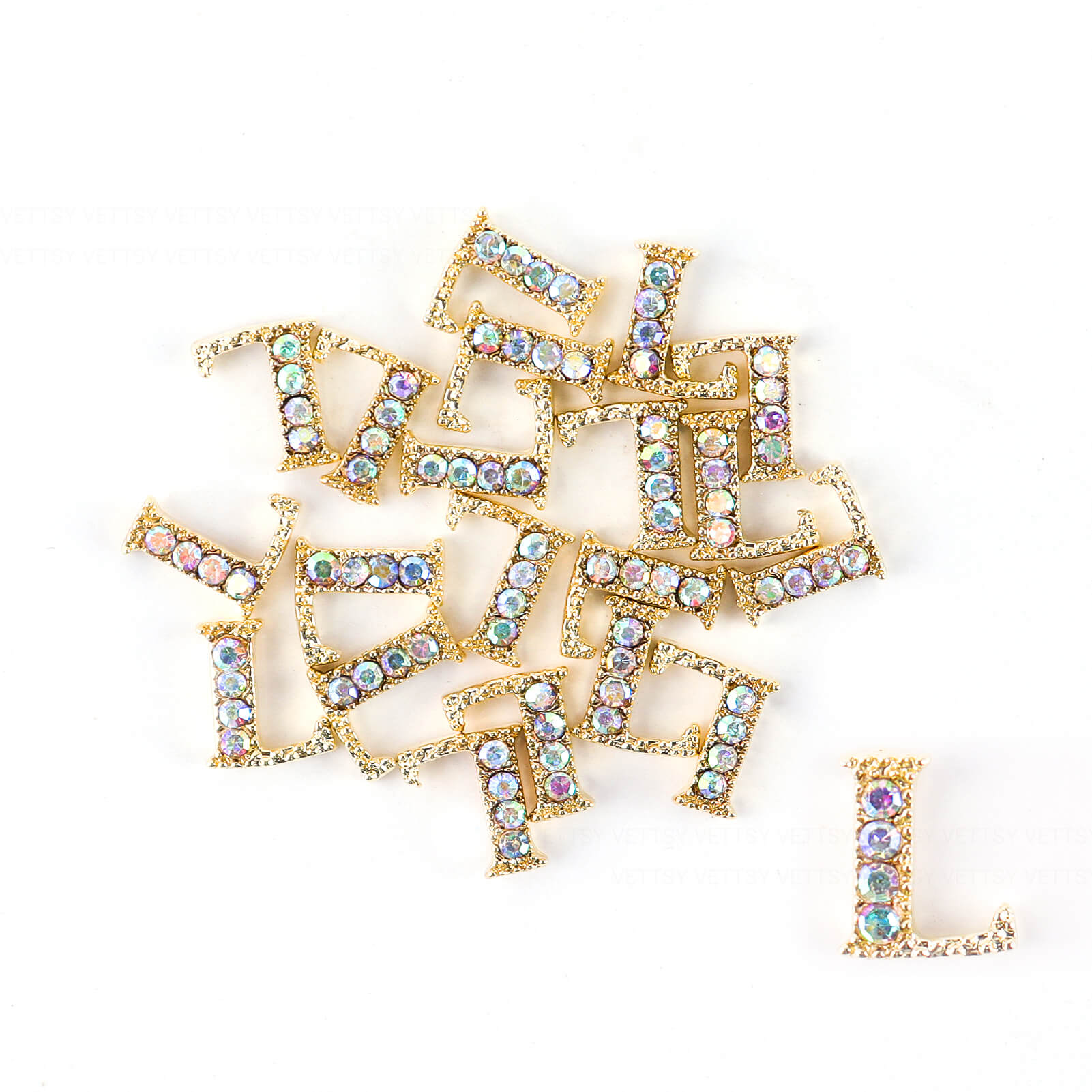 zircon-charm-l-01