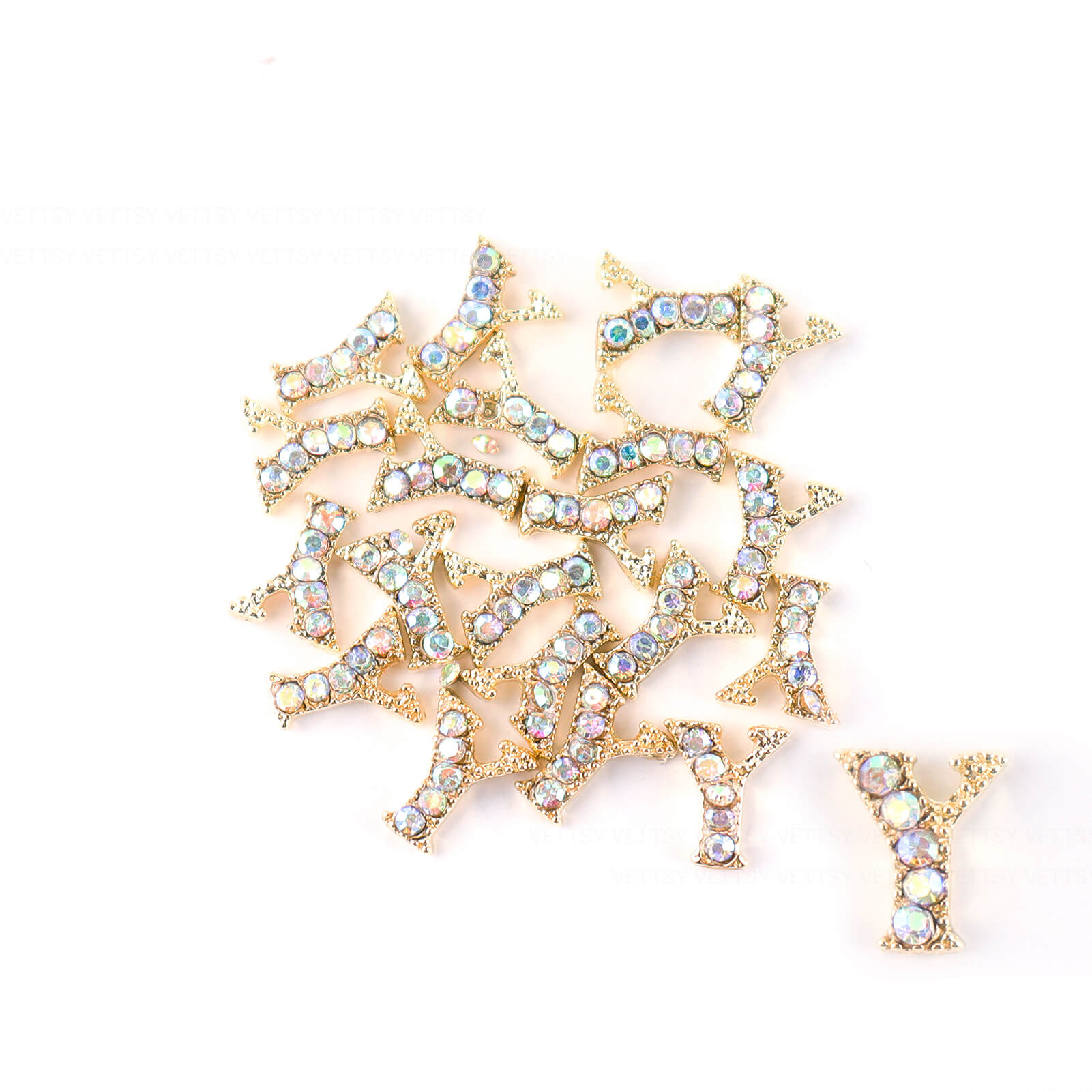 zircon-charm-y-01