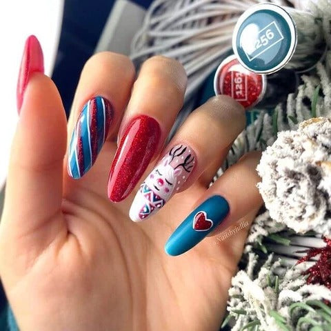 Christmas nail design inspiration