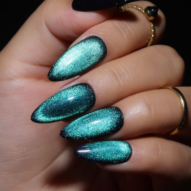 Vettsy 9D Magnetic Gel Chameleon Cat Eye Gel Nail Polish Spectrum-SP04 Vettsy 9D Magnetic Gel Chameleon Cat Eye Gel Nail Polish Spectrum-SP04