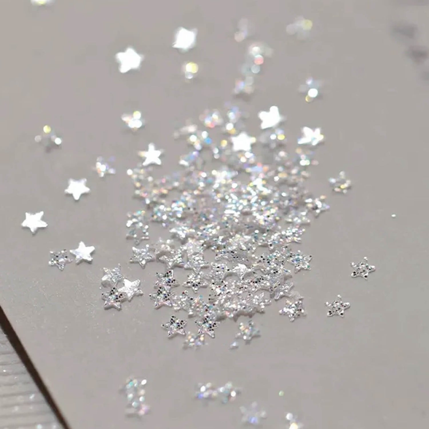 Dreamy-nail-art-glitters-Pentagram