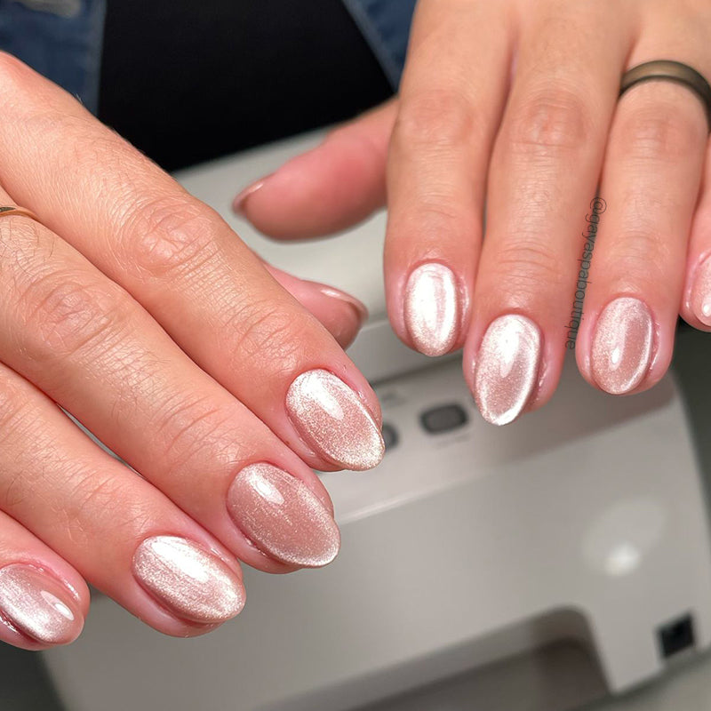 Jelly-cat-eye-magnetic-gel-polish-JC06-nail-design