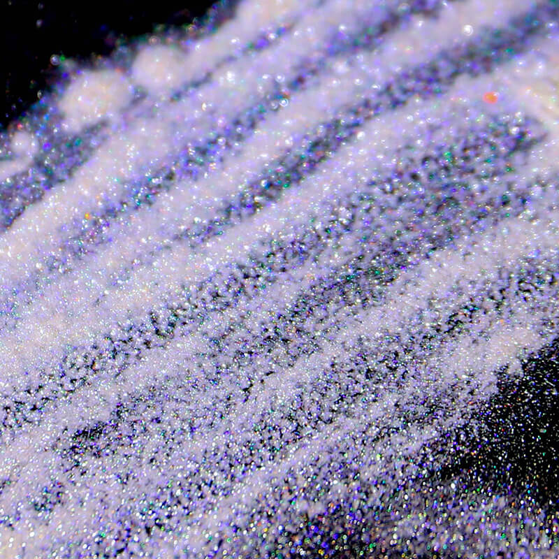 clear-holographic-nail-art-chrome-powder-show