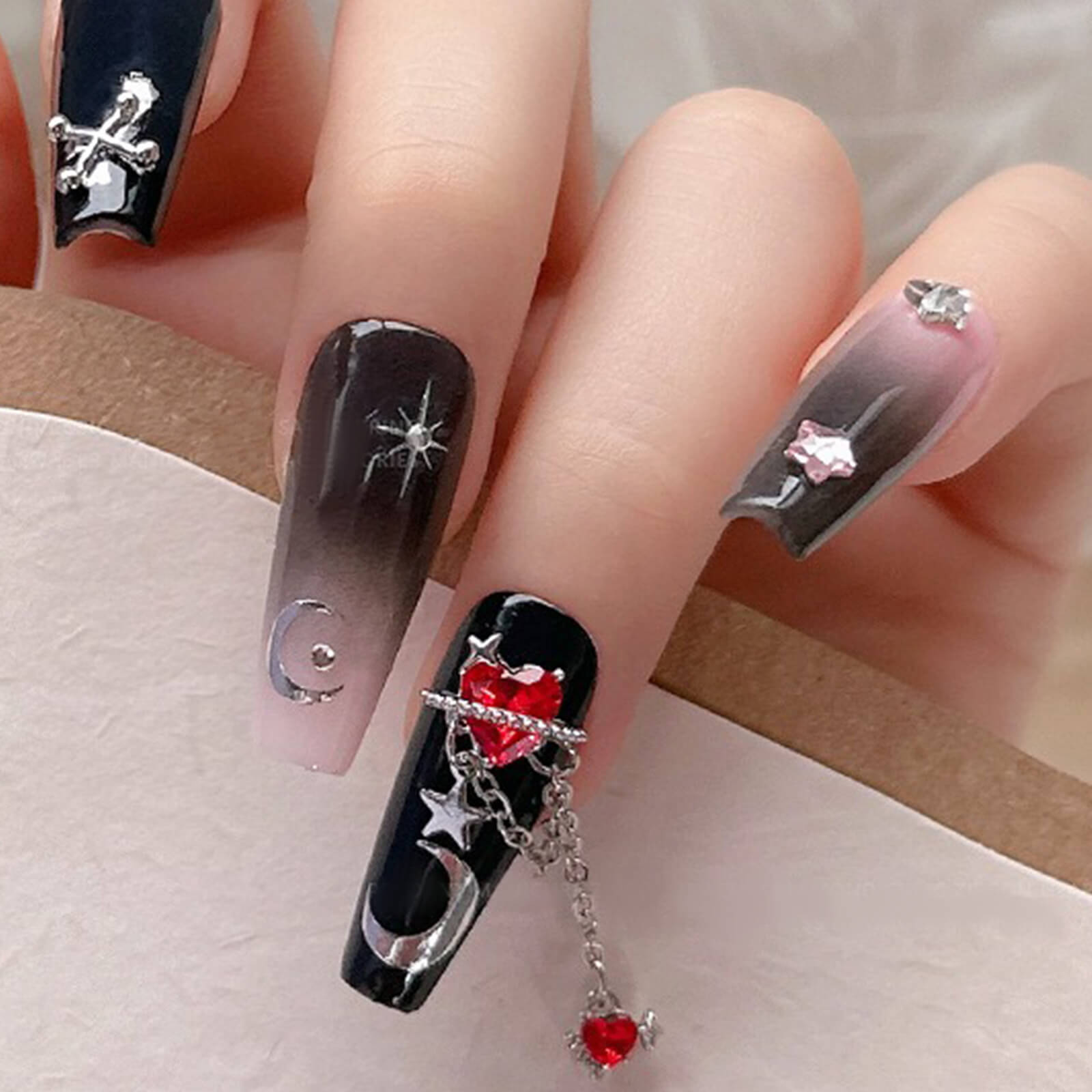 heart-rhinestone-charm-show