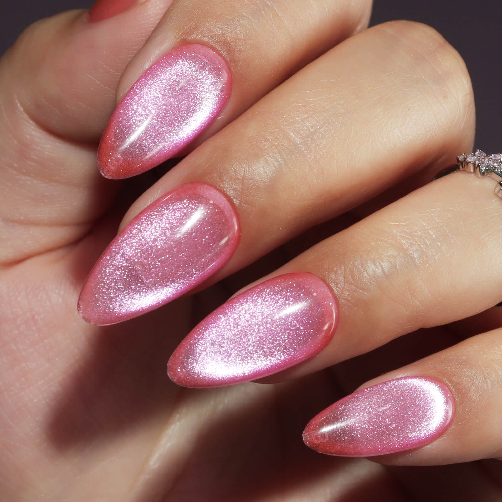 hema-free-candy-shop-cat-eye-gel-hand-color-show-cs01