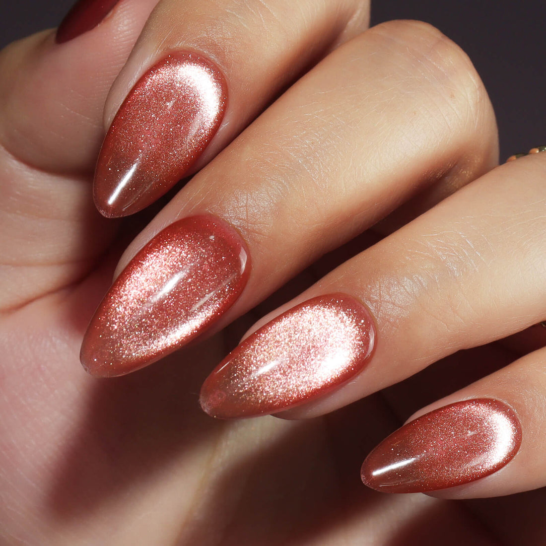 hema-free-candy-shop-cat-eye-gel-hand-color-show-cs02