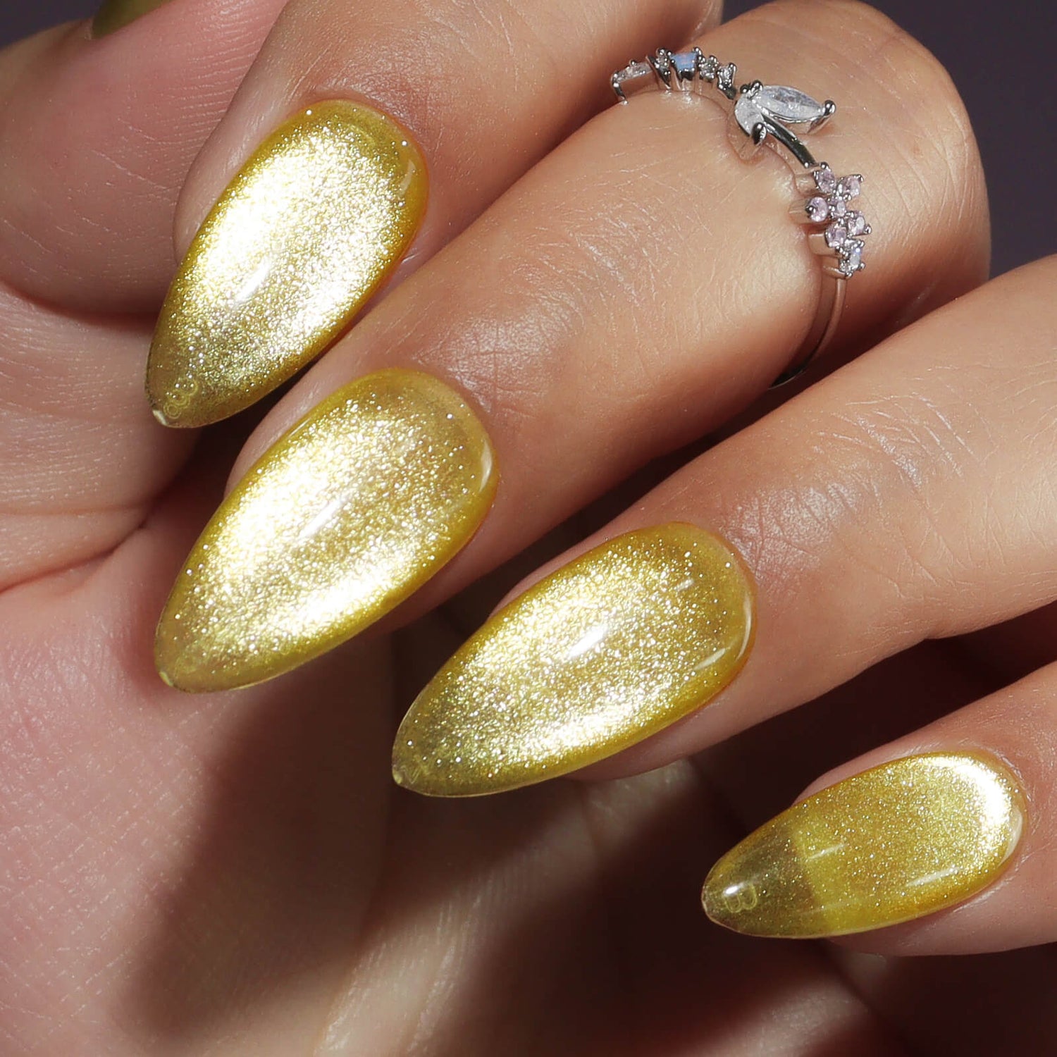 hema-free-candy-shop-cat-eye-gel-hand-color-show-cs03