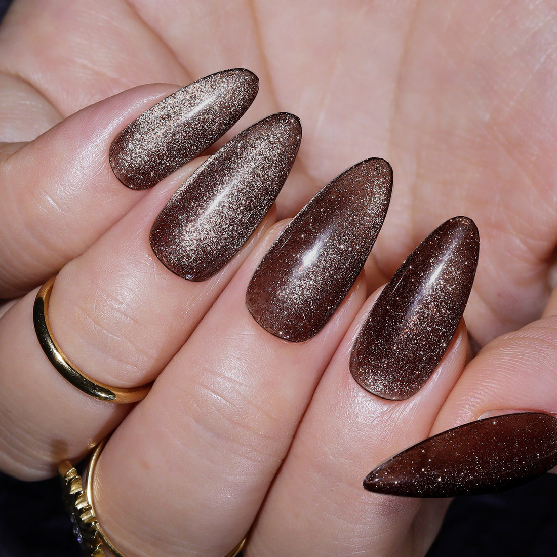 hema-free-cat-eye-gel-polish-brownie-BC06