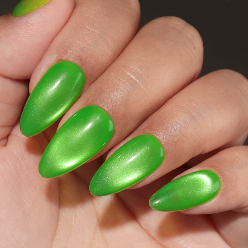 hema-free-jelly-pop-cat-eye-gel-jp04-color-show