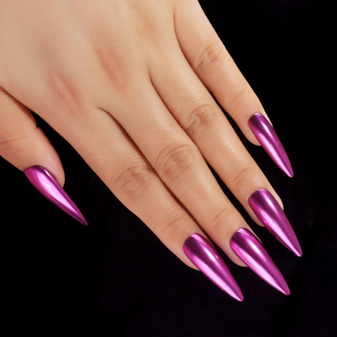 nail-art-chrome-powder-fuchsia-mirror-nails