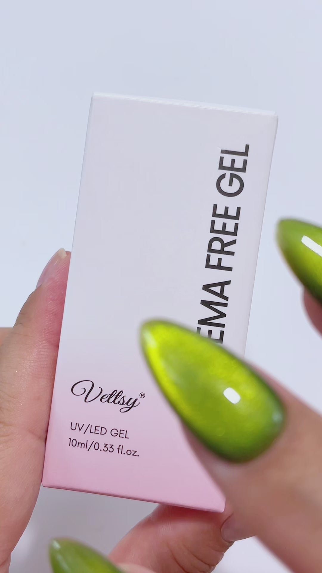 Hema-Free-Prism-Glow-Cat-Eye-Gel-PG03