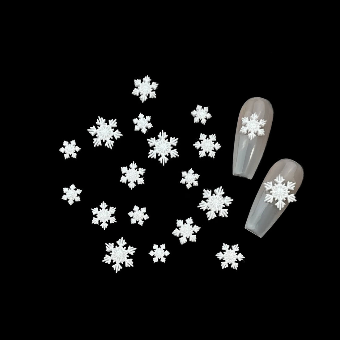 white-snowflake-charms-set