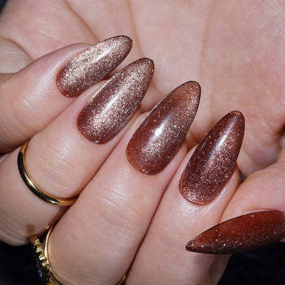 amber-cat-eye-magnetic-gel-polish-AC06