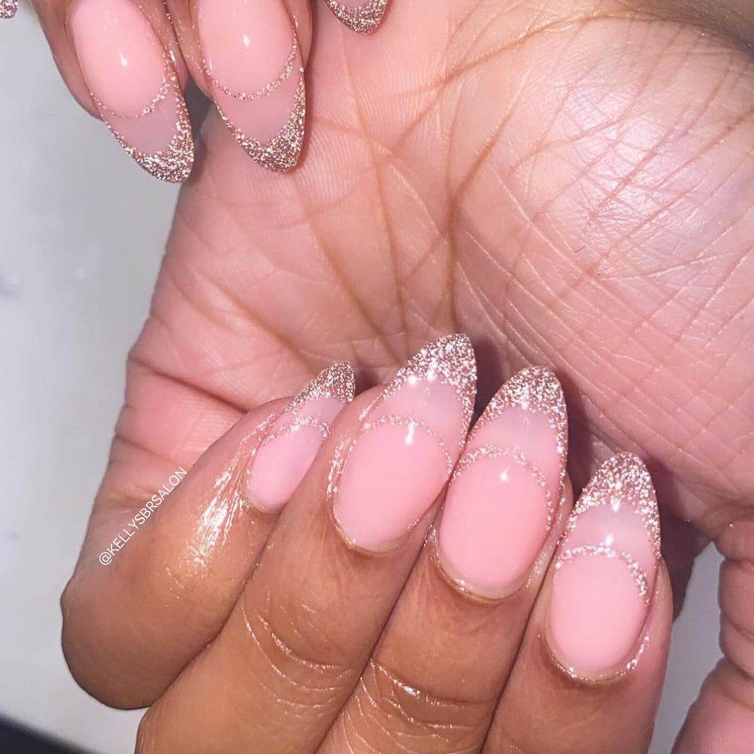 reflective-glitter-gel-show