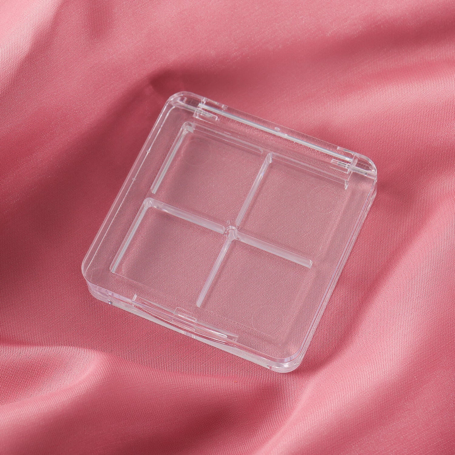 rhinestone-storage-box-small-detail