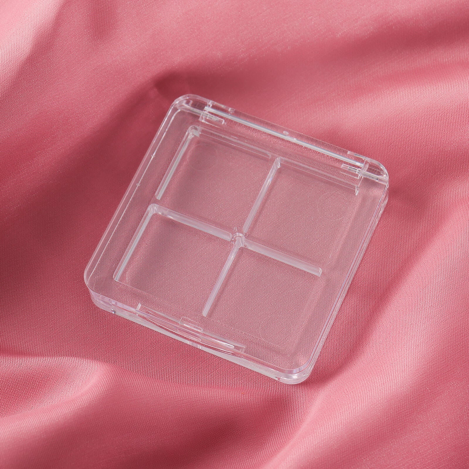 rhinestone-storage-box-small-detail