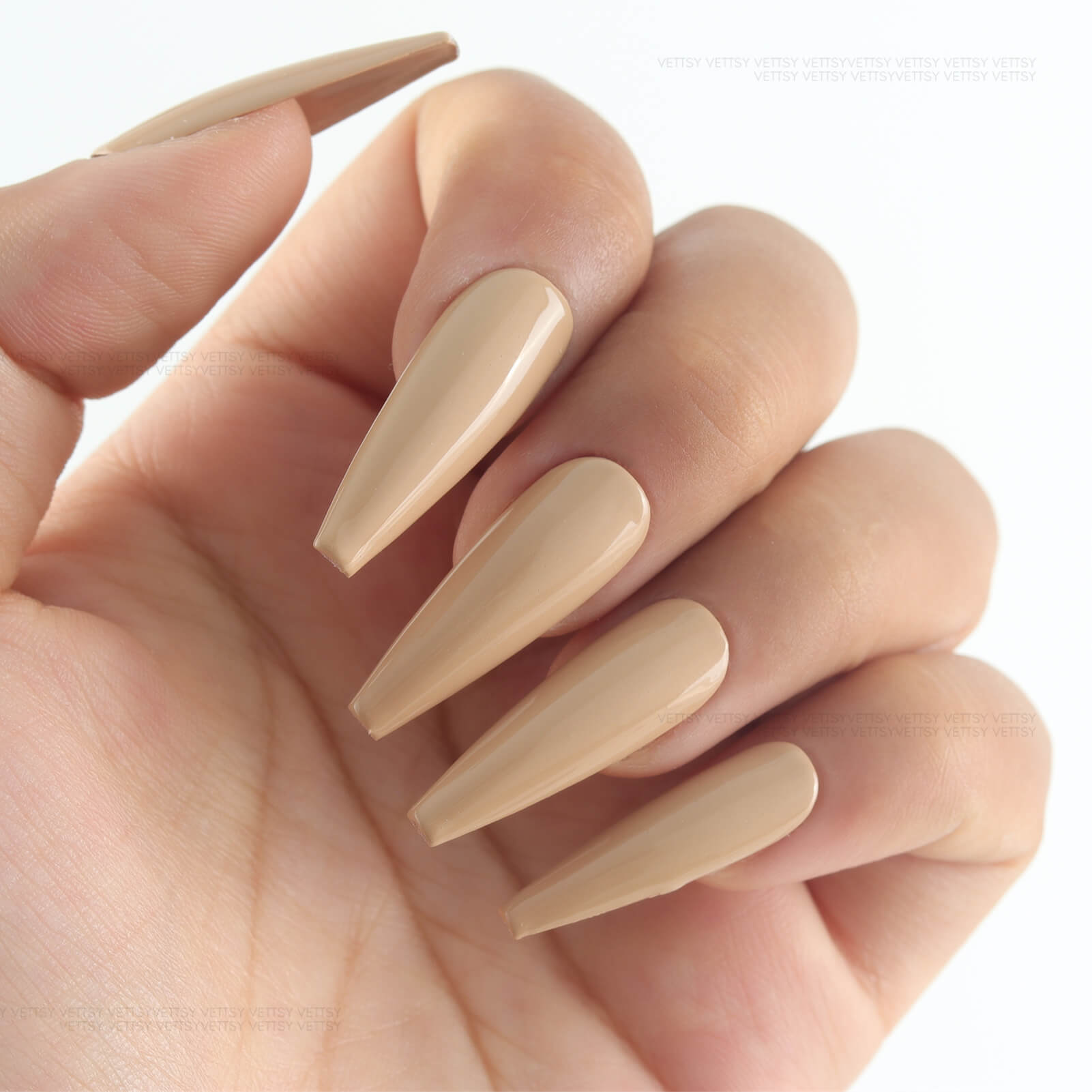 solid-gel-62-taupe