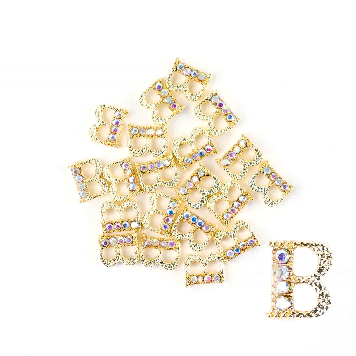     zircon-charm-b-01